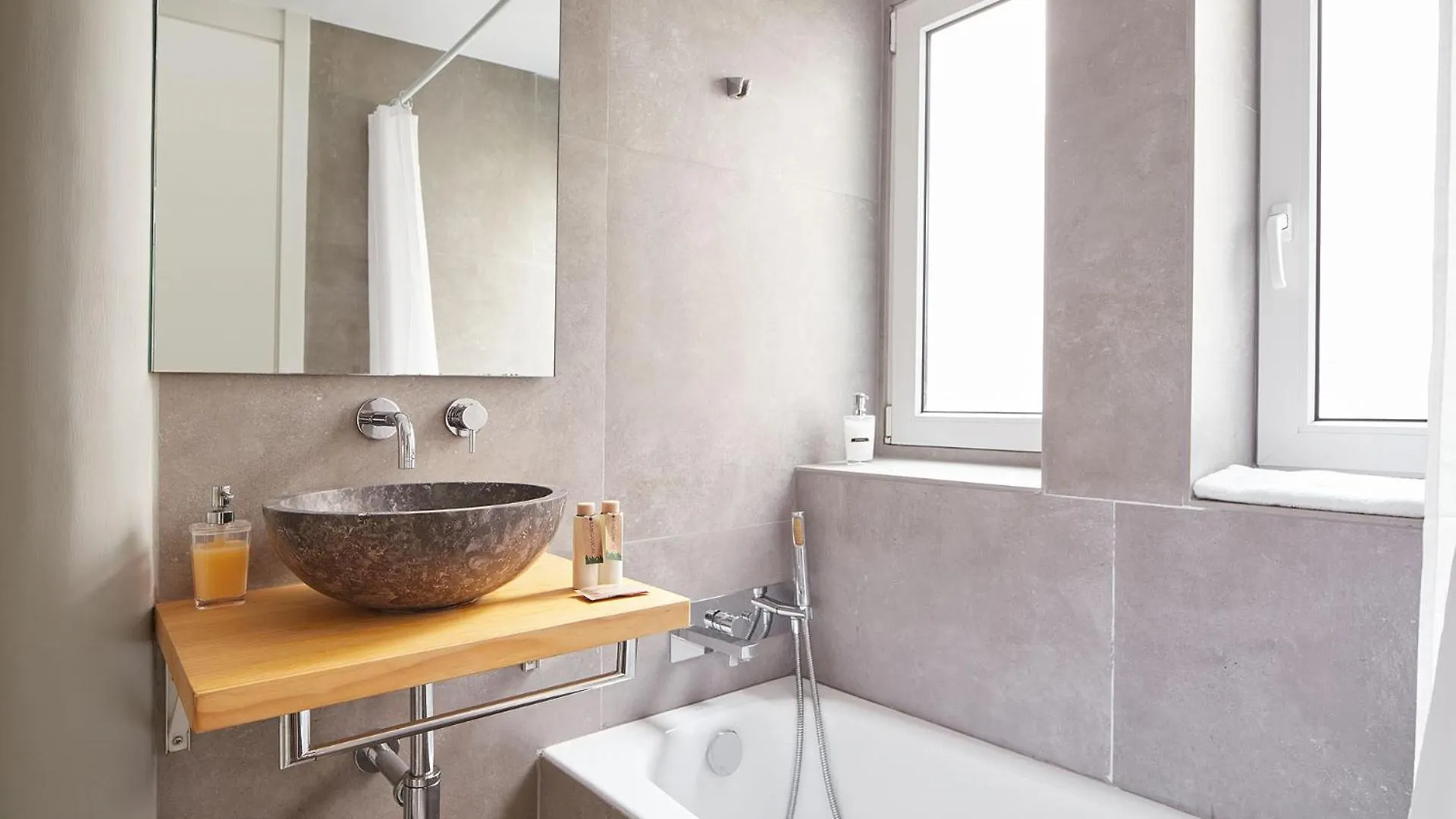 The Rentals Collection - Zoe San Sebastian